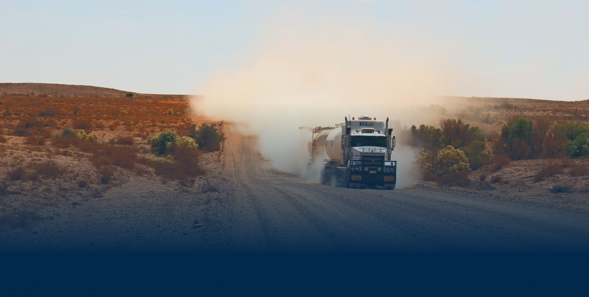 Heavy Diesel Mechanic - Sunshine Coast | Landing Page 1 Mask group