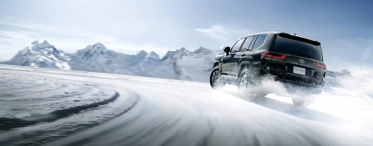 Toyota Land Cruiser 300 Series banner